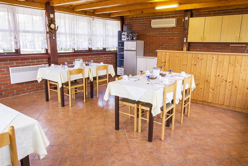 Pansion Maria Bed & Breakfast ซาดาร์ ภายนอก รูปภาพ